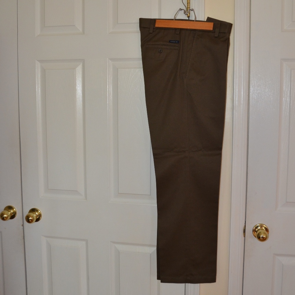 NWOT Brown Men's Dockers